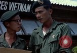 Image des Forces spéciales de l'armée des États-Unis Vietnam, 1964, de la seconde 42 séquences d'archives historiques vidéo 65675069976