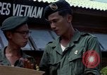 Image des Forces spéciales de l'armée des États-Unis Vietnam, 1964, de la seconde 44 séquences d'archives historiques vidéo 65675069976