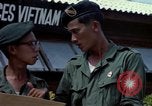 Image des Forces spéciales de l'armée des États-Unis Vietnam, 1964, de la seconde 45 séquences d'archives historiques vidéo 65675069976