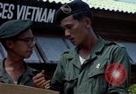 Image des Forces spéciales de l'armée des États-Unis Vietnam, 1964, de la seconde 46 séquences d'archives historiques vidéo 65675069976