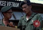 Image des Forces spéciales de l'armée des États-Unis Vietnam, 1964, de la seconde 51 séquences d'archives historiques vidéo 65675069976