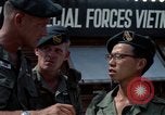Image des Forces spéciales de l'armée des États-Unis Vietnam, 1964, de la seconde 62 séquences d'archives historiques vidéo 65675069976