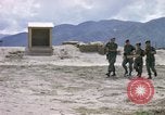 Image des Forces spéciales de l'armée des États-Unis Vietnam, 1964, de la seconde 4 séquences d'archives historiques vidéo 65675069977
