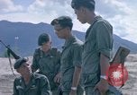 Image des Forces spéciales de l'armée des États-Unis Vietnam, 1964, de la seconde 33 séquences d'archives historiques vidéo 65675069977