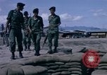 Image des Forces spéciales de l'armée des États-Unis Vietnam, 1964, de la seconde 10 séquences d'archives historiques vidéo 65675069978
