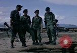 Image des Forces spéciales de l'armée des États-Unis Vietnam, 1964, de la seconde 16 séquences d'archives historiques vidéo 65675069978