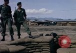Image des Forces spéciales de l'armée des États-Unis Vietnam, 1964, de la seconde 32 séquences d'archives historiques vidéo 65675069978