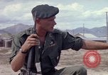 Image des Forces spéciales de l'armée des États-Unis Vietnam, 1964, de la seconde 50 séquences d'archives historiques vidéo 65675069978