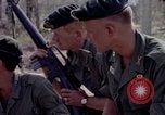 Image des Forces spéciales de l'armée des États-Unis Vietnam, 1964, de la seconde 56 séquences d'archives historiques vidéo 65675069979