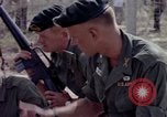 Image des Forces spéciales de l'armée des États-Unis Vietnam, 1964, de la seconde 57 séquences d'archives historiques vidéo 65675069979