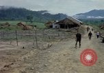 Image Le Capitaine Roger Donlon Vietnam, 1964, de la seconde 36 séquences d'archives historiques vidéo 65675069980