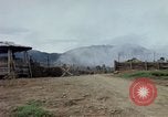 Image Le Capitaine Roger Donlon Vietnam, 1964, de la seconde 37 séquences d'archives historiques vidéo 65675069980