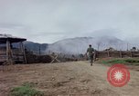 Image Le Capitaine Roger Donlon Vietnam, 1964, de la seconde 46 séquences d'archives historiques vidéo 65675069980