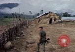 Image Le Capitaine Roger Donlon Vietnam, 1964, de la seconde 54 séquences d'archives historiques vidéo 65675069980