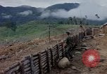 Image Le Capitaine Roger Donlon Vietnam, 1964, de la seconde 58 séquences d'archives historiques vidéo 65675069980