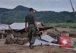 Standbild Captain Roger Donlon Vietnam, 1964, aus Sekunde 10 historischem Filmmaterial Videoclip 65675069981