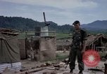 Standbild Captain Roger Donlon Vietnam, 1964, aus Sekunde 42 historischem Filmmaterial Videoclip 65675069981