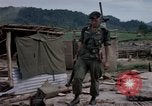 Standbild Captain Roger Donlon Vietnam, 1964, aus Sekunde 47 historischem Filmmaterial Videoclip 65675069981