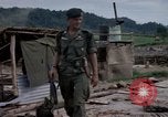 Standbild Captain Roger Donlon Vietnam, 1964, aus Sekunde 49 historischem Filmmaterial Videoclip 65675069981