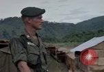 Standbild Captain Roger Donlon Vietnam, 1964, aus Sekunde 61 historischem Filmmaterial Videoclip 65675069981