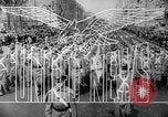 Standbild amerikanischen Bombardierungen Saipan Nördliche Marianen, 1944, aus Sekunde 8 historischem Filmmaterial Videoclip 65675069986