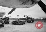 Standbild amerikanischen Bombardierungen Saipan Nördliche Marianen, 1944, aus Sekunde 40 historischem Filmmaterial Videoclip 65675069986