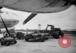 Standbild amerikanischen Bombardierungen Saipan Nördliche Marianen, 1944, aus Sekunde 43 historischem Filmmaterial Videoclip 65675069986