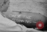 Standbild amerikanischen Bombardierungen Saipan Nördliche Marianen, 1944, aus Sekunde 46 historischem Filmmaterial Videoclip 65675069986