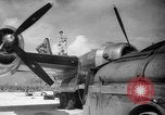 Standbild amerikanischen Bombardierungen Saipan Nördliche Marianen, 1944, aus Sekunde 52 historischem Filmmaterial Videoclip 65675069986