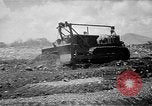 Standbild Flugplatz Wiederaufbau Saipan Nördliche Marianen, 1945, aus Sekunde 19 historischem Filmmaterial Videoclip 65675069992