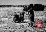 Standbild Flugplatz Wiederaufbau Saipan Nördliche Marianen, 1945, aus Sekunde 27 historischem Filmmaterial Videoclip 65675069992