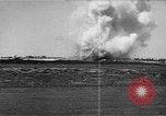 Standbild Flugplatz Wiederaufbau Saipan Nördliche Marianen, 1945, aus Sekunde 32 historischem Filmmaterial Videoclip 65675069992