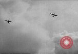 Standbild Bombardierung der Inseln Pacific Theater, 1944, aus Sekunde 4 historischem Filmmaterial Videoclip 65675069993