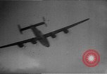 Standbild Bombardierung der Inseln Pacific Theater, 1944, aus Sekunde 22 historischem Filmmaterial Videoclip 65675069993