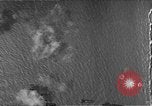 Standbild Bombardierung der Inseln Pacific Theater, 1944, aus Sekunde 46 historischem Filmmaterial Videoclip 65675069993