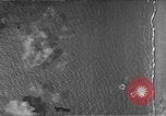 Standbild Bombardierung der Inseln Pacific Theater, 1944, aus Sekunde 47 historischem Filmmaterial Videoclip 65675069993