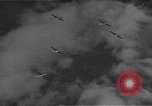 Standbild Tokio Bombenanschläge Tokio Japan, 1944, aus Sekunde 37 historischem Filmmaterial Videoclip 65675069995