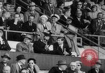 Standbild Olympische Rekorde Helsinki Finnland, 1952, aus Sekunde 18 historischem Filmmaterial Videoclip 65675070005