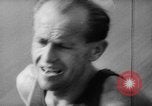 Standbild Olympische Rekorde Helsinki Finnland, 1952, aus Sekunde 25 historischem Filmmaterial Videoclip 65675070005