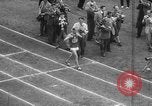 Standbild Olympische Rekorde Helsinki Finnland, 1952, aus Sekunde 38 historischem Filmmaterial Videoclip 65675070005