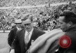 Standbild Olympische Rekorde Helsinki Finnland, 1952, aus Sekunde 42 historischem Filmmaterial Videoclip 65675070005