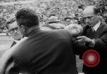 Standbild Olympische Rekorde Helsinki Finnland, 1952, aus Sekunde 43 historischem Filmmaterial Videoclip 65675070005