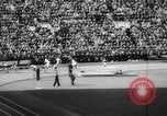 Standbild Olympische Rekorde Helsinki Finnland, 1952, aus Sekunde 56 historischem Filmmaterial Videoclip 65675070005