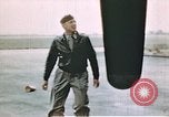 Standbild 351 Bombe Gruppenaktivitäten an RAF Polebrook England, 1943, aus Sekunde 8 historischem Filmmaterial Videoclip 65675070031