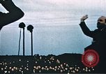 Standbild auf USO tour Bob Hope unterhält Fliegern von 351 Bombe Gruppe England, 1943, aus Sekunde 36 historischem Filmmaterial Videoclip 65675070034