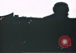 Standbild auf USO tour Bob Hope unterhält Fliegern von 351 Bombe Gruppe England, 1943, aus Sekunde 51 historischem Filmmaterial Videoclip 65675070034