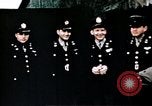 Standbild US 351 Bombe Gruppe Vorbereitung auf die Sendung über Deutschland England, 1943, aus Sekunde 38 historischem Filmmaterial Videoclip 65675070035