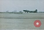 Image US 351bombe Groupe B-17S et 487e Escadron de chasse P-47s l'Angleterre, 1943, de la seconde 46 séquences d'archives historiques vidéo 65675070036
