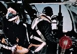 Immagine di B-17 Flying Fortress sotto attacco da combattenti tedesche e Flak Germania, 1943, secondo 7 filmato di repertorio 65675070037