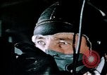 Immagine di B-17 Flying Fortress sotto attacco da combattenti tedesche e Flak Germania, 1943, secondo 40 filmato di repertorio 65675070037